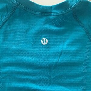 Lululemon Swiftly top